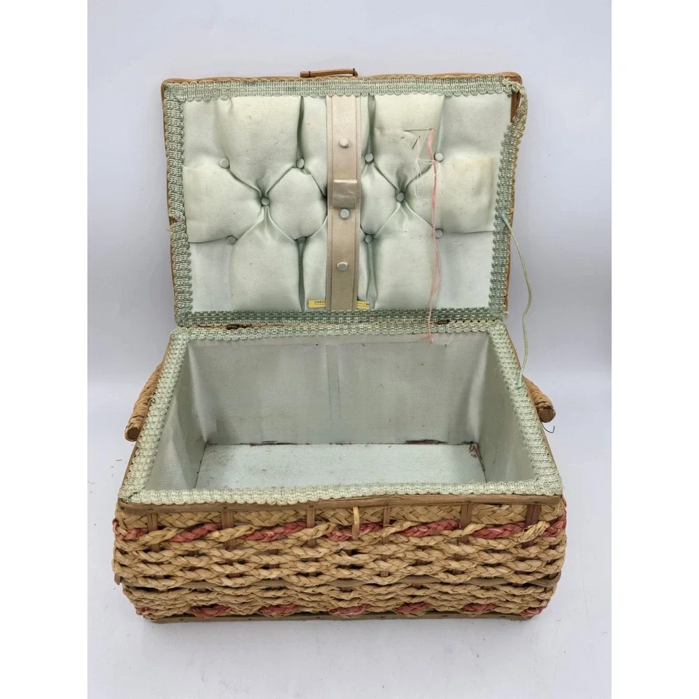 Vintage Large Woven Wicker Sewing Basket - Oakville Company USA - 1950s‎ 10x7x5